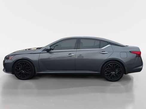 Used 2024 Nissan Altima 2.5 SL image 2