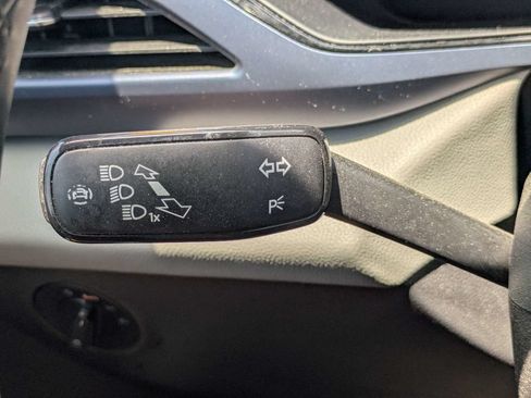 Used 2022 Volkswagen Taos SE AWD/4WD image 30