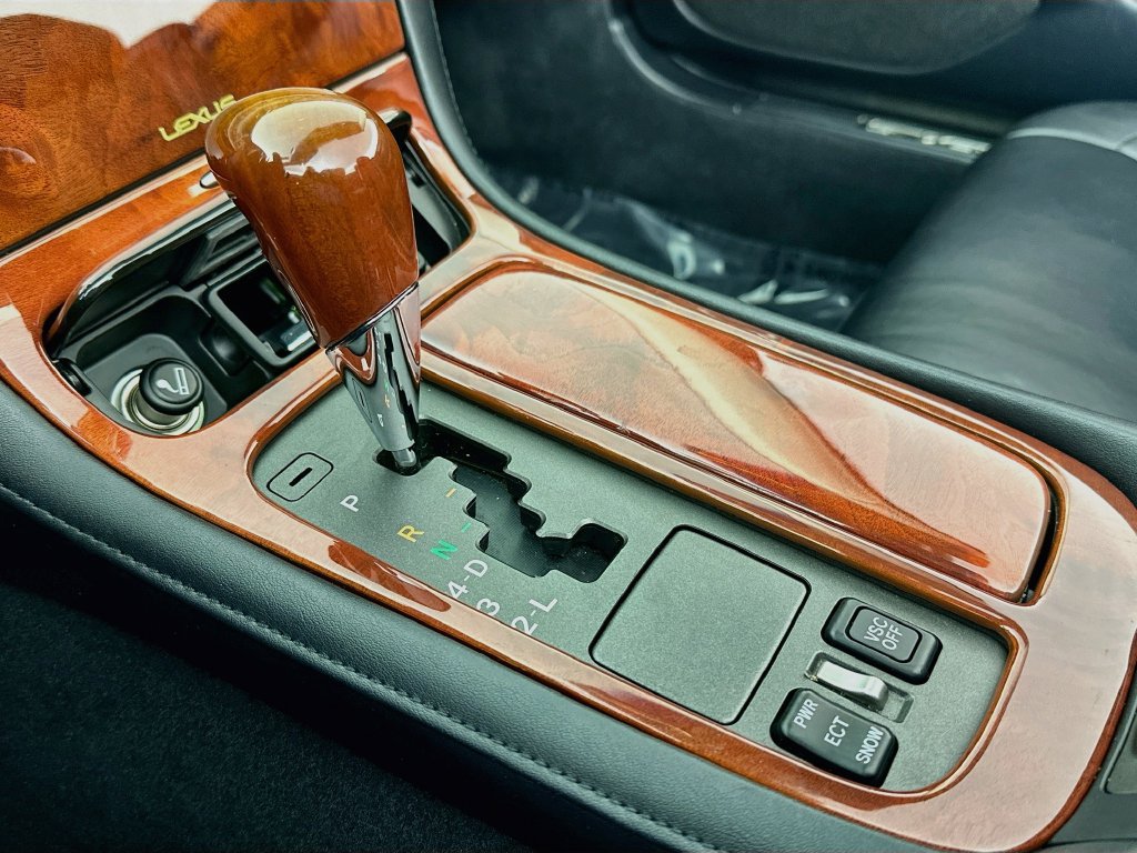 Used 2002 Lexus SC 430 Convertible RWD image 16