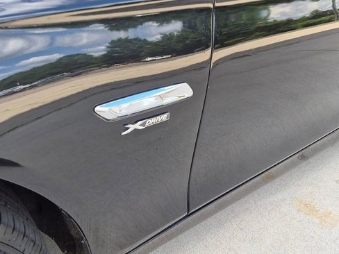 Used 2012 BMW 528i xDrive Sedan AWD/4WD image 18