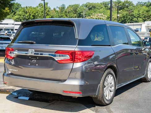 Used 2018 Honda Odyssey LX image 4