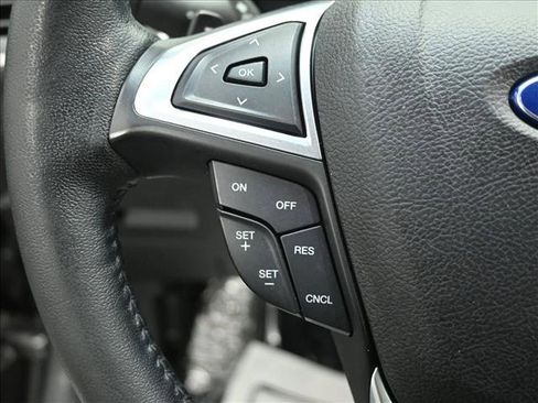 Used 2016 Ford Edge SEL w/ Equipment Group 201A AWD/4WD image 11
