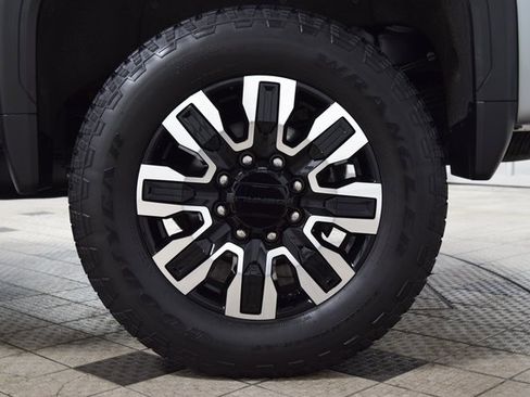 Used 2024 GMC Sierra 3500 Denali Ultimate image 29