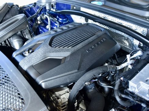 Used 2023 Porsche Macan Base image 28