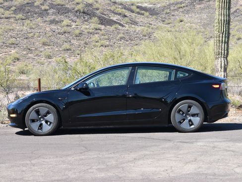 Used 2023 Tesla Model 3 Standard Range RWD image 6