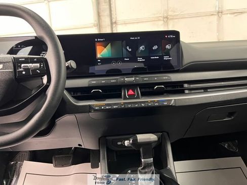 Used 2025 Kia K4 FWD image 37