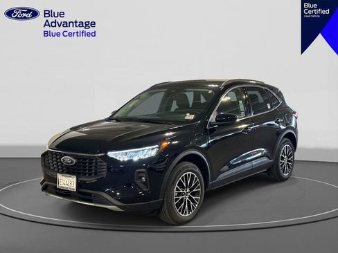 Used 2025 Ford Escape SE image 1