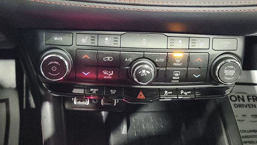 Used 2025 Dodge Durango R/T AWD/4WD image 23