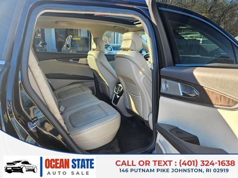 Used 2016 Lincoln MKX Reserve w/ Luxury Package image 12