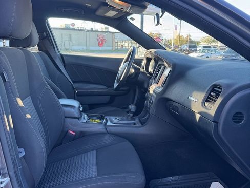 Used 2023 Dodge Charger SXT w/ Blacktop Package image 9