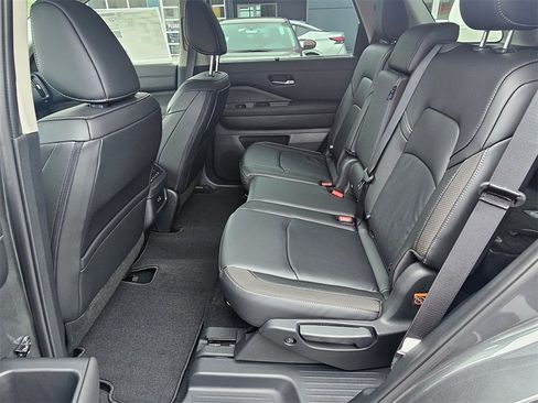 New 2025 Nissan Pathfinder SL w/ Lighting Package (N92) image 12