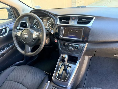 Used 2019 Nissan Sentra SR FWD image 30