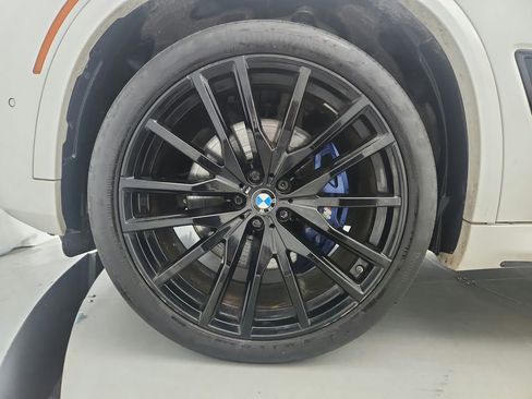 Used 2022 BMW X5 xDrive40i AWD/4WD image 43