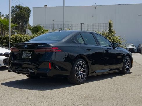 New 2027 BMW i5 eDrive40 w/ M Sport Package RWD image 6
