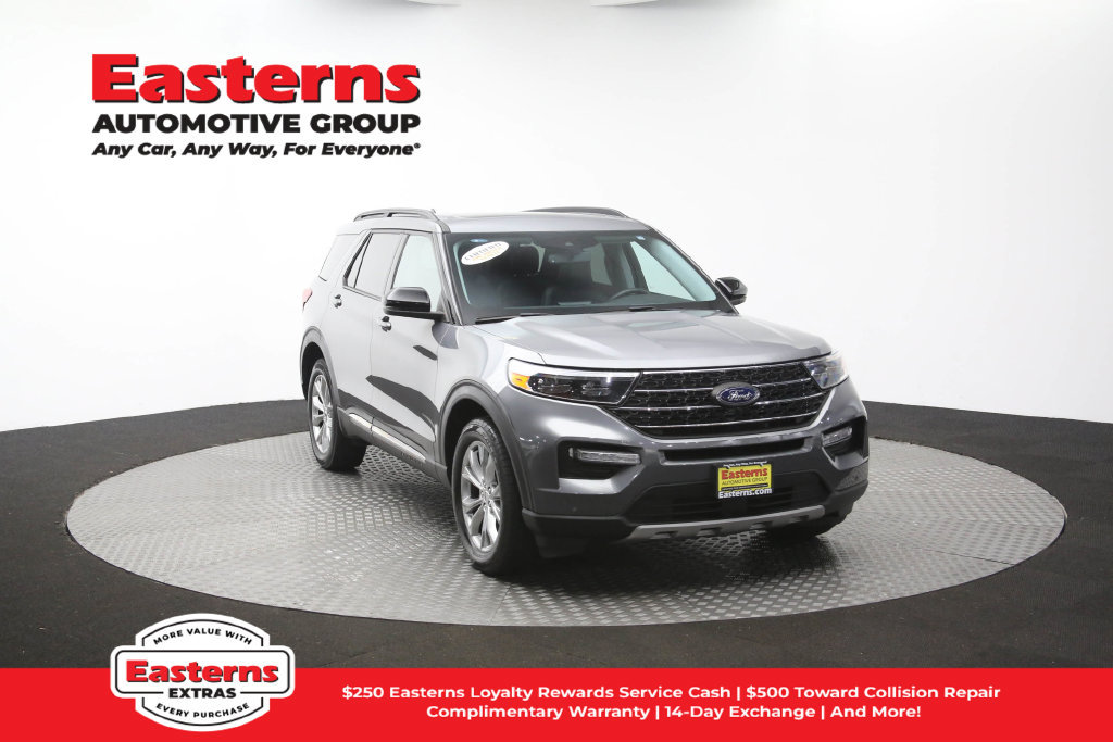 Used 2024 Ford Explorer XLT w/ Equipment Group 202A AWD/4WD image 54