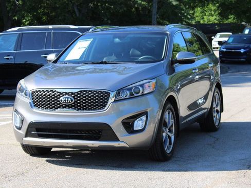 Used 2017 Kia Sorento SX FWD image 3
