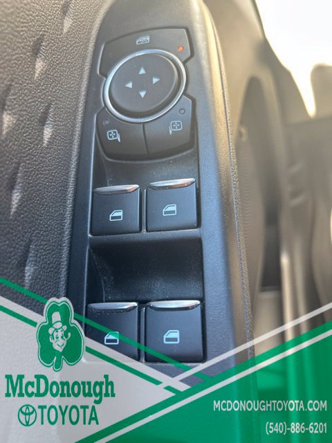 Used 2020 Ford Escape Titanium AWD/4WD image 19