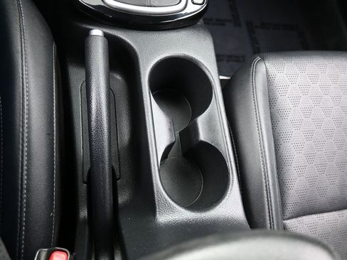 Used 2022 Kia Seltos EX image 31