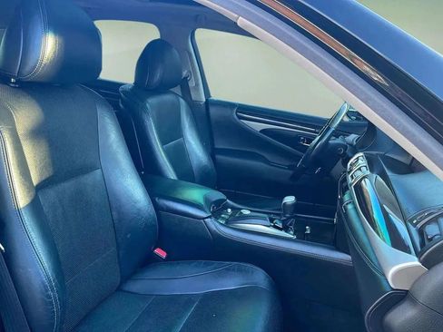 Used 2014 Lexus LS 460 AWD image 28