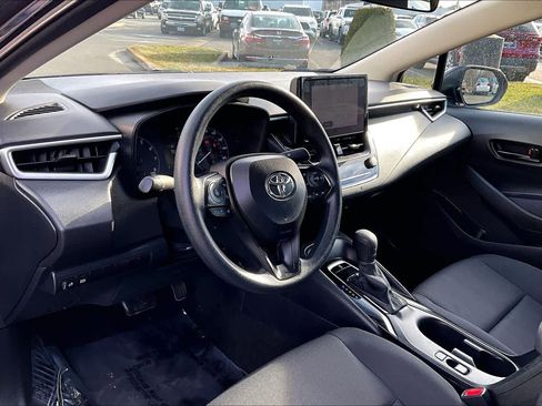 Used 2024 Toyota Corolla LE image 18