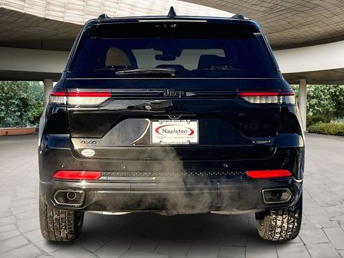 New 2025 Jeep Grand Cherokee Summit image 4