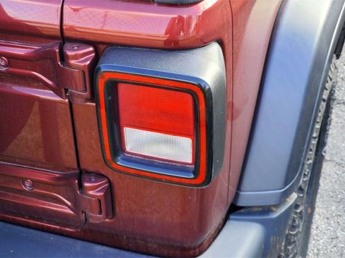 Used 2021 Jeep Wrangler Unlimited Sport image 5