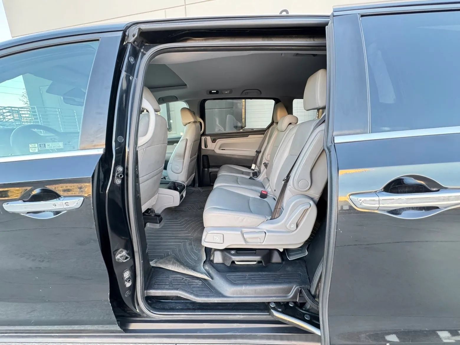 Used 2018 Honda Odyssey EX-L image 15