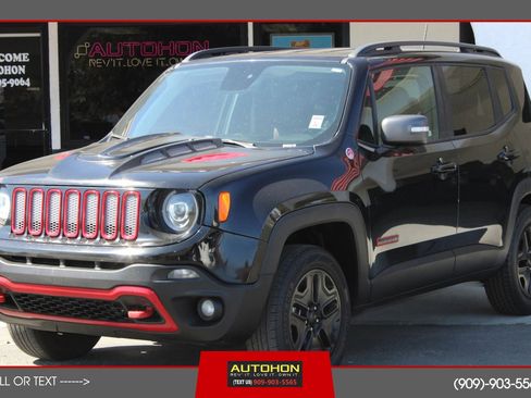 Used 2018 Jeep Renegade Trailhawk AWD/4WD image 1