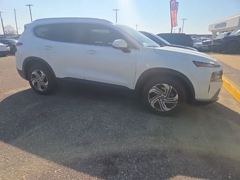 Used 2023 Hyundai Santa Fe SEL image 9
