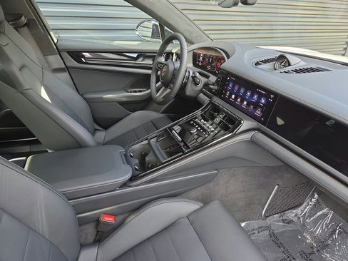 New 2026 Porsche Panamera GTS image 18