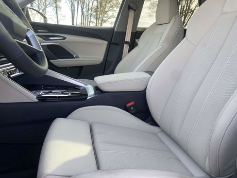 New 2025 Audi Q5 Premium Plus w/ Premium Plus image 17