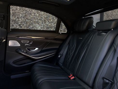 Used 2015 Mercedes-Benz S 63 AMG 4MATIC Sedan image 30