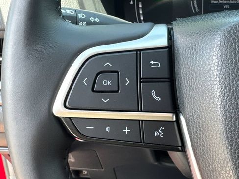 Used 2024 Toyota Grand Highlander XLE FWD image 28