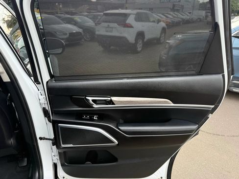 Used 2021 Kia Telluride SX w/ SX Prestige Package AWD/4WD image 23