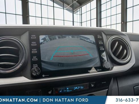 Used 2020 Toyota Tacoma TRD Sport AWD/4WD image 9