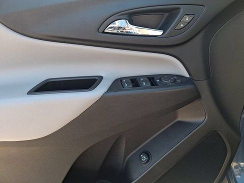 Used 2024 Chevrolet Equinox LT w/ LPO, Floor Liner Package FWD image 10