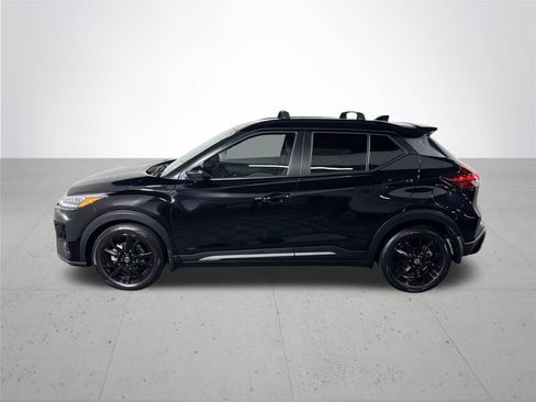 Used 2021 Nissan Kicks SR w/ SR Premium Package FWD image 9