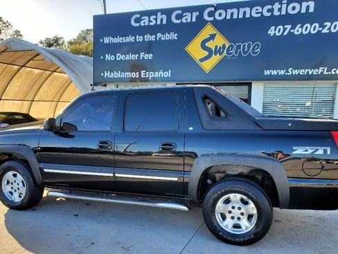 Used 2006 Chevrolet Avalanche Z71 w/ Sun And Sound Package image 8