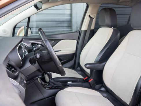 Used 2017 Buick Encore Preferred image 17