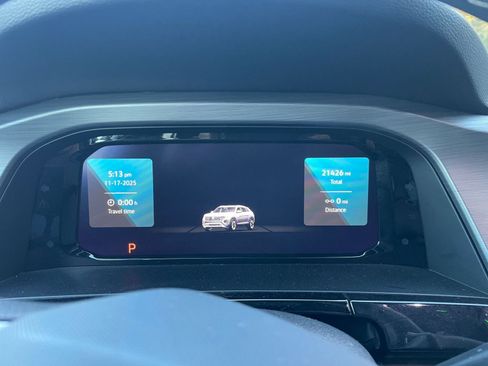 Used 2025 Volkswagen Atlas Cross Sport SE image 36