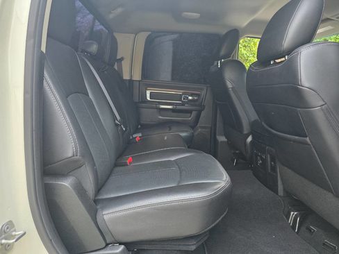 Used 2018 RAM 3500 Laramie image 33