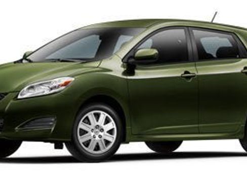 Used 2011 Toyota Matrix image 1