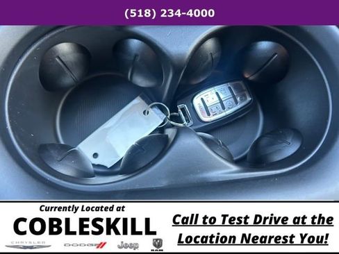 New 2026 Chrysler Pacifica Select image 28