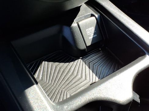 Used 2018 Honda CR-V EX image 15