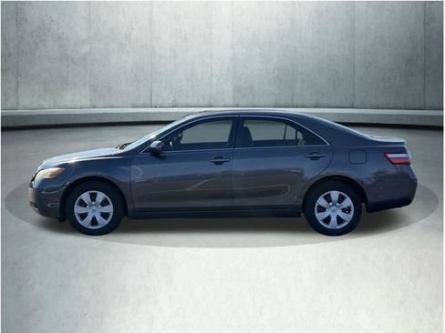 Used 2007 Toyota Camry LE image 6