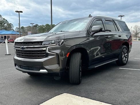 Used 2021 Chevrolet Tahoe LT image 2