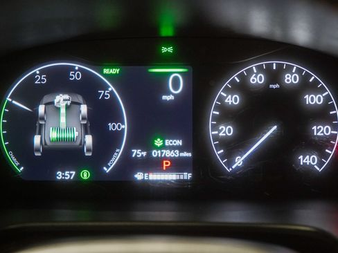 Certified 2025 Honda CR-V Sport image 38