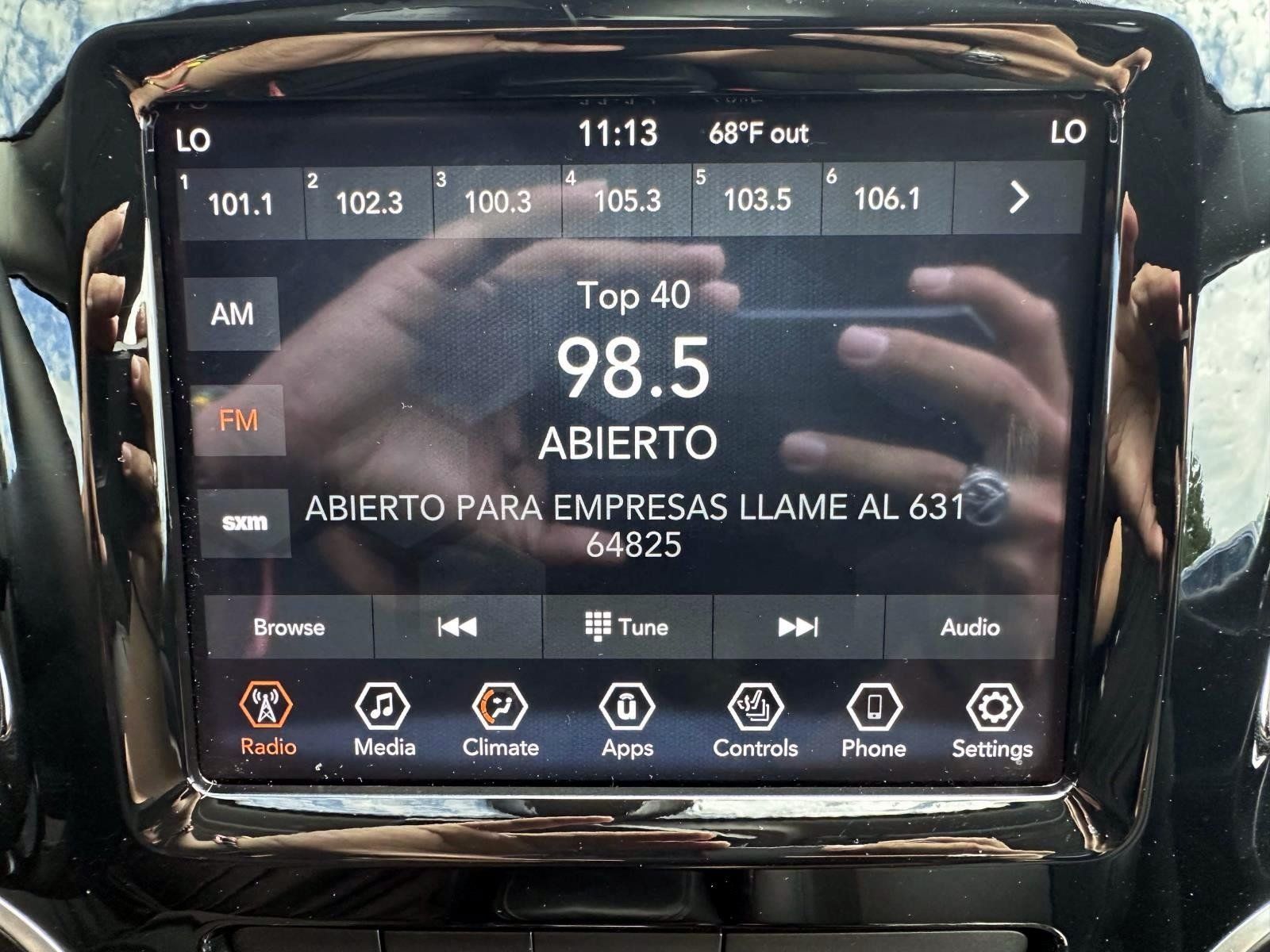 Used 2019 Jeep Cherokee Limited AWD/4WD image 23