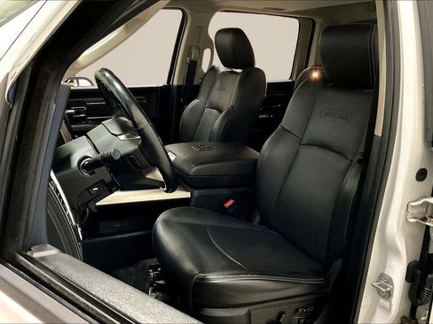 Used 2017 RAM 1500 Laramie image 21