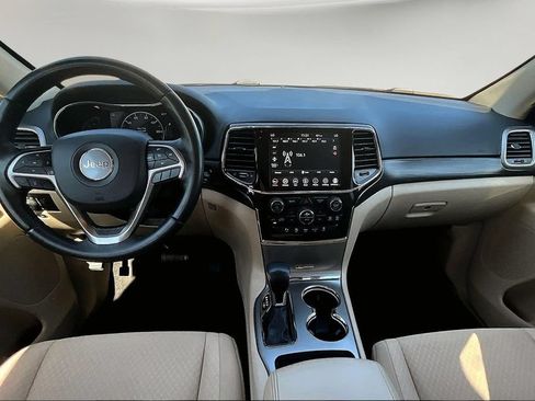 Used 2022 Jeep Grand Cherokee Laredo E AWD/4WD image 10